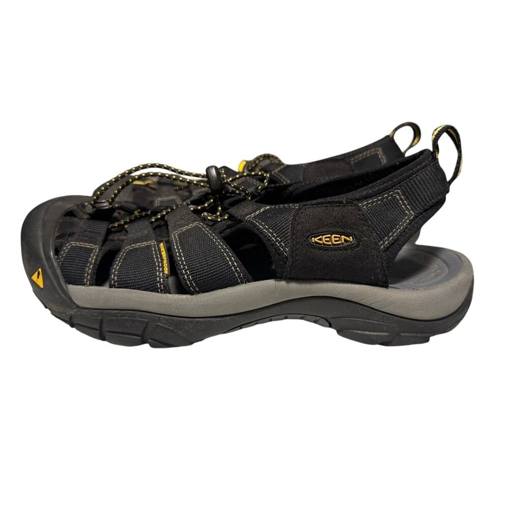 Keen Newport H2 Mens 9.5 Black Waterproof Hiking Sandals 1001907 Outdoor Shoes